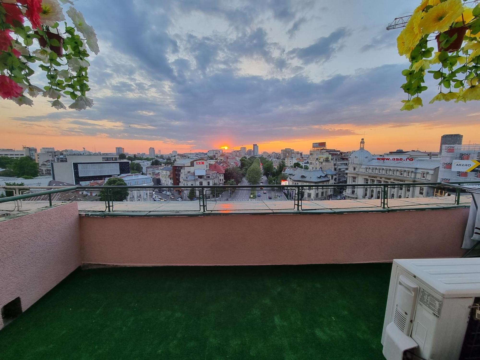 Golden Studio- Panoramic View With Terrace ブカレスト エクステリア 写真