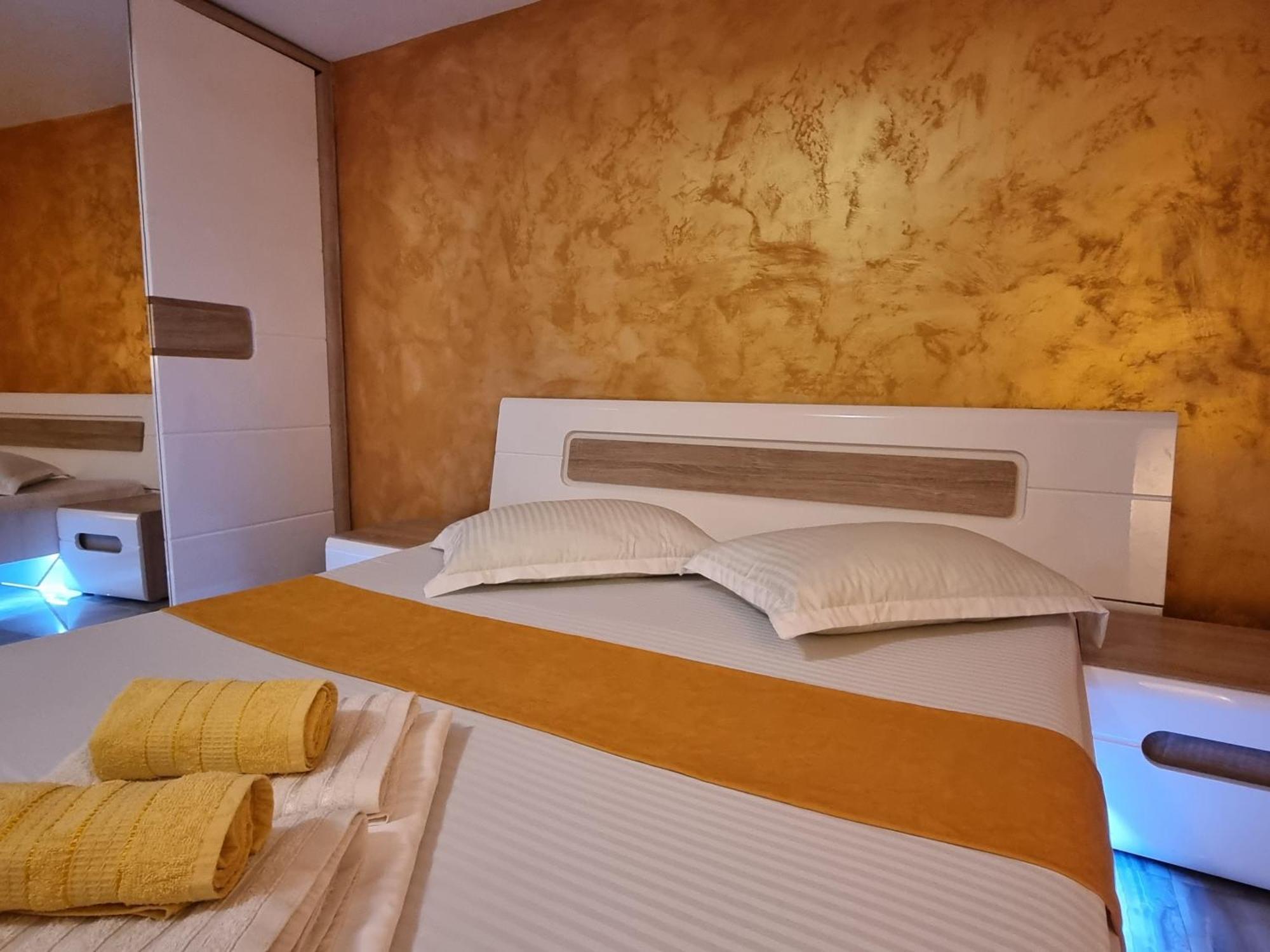 Golden Studio- Panoramic View With Terrace ブカレスト エクステリア 写真